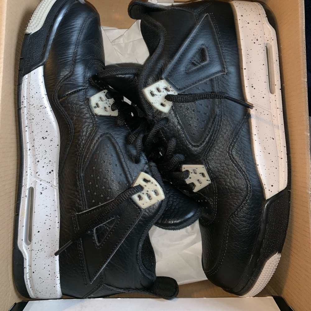Air Jordan 4 Retro